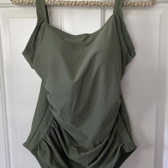 Upopby Womens Padded One Piece Tummy Control Swimsuit Olive Green Size 12‎ NWT - Picture 2 of 16